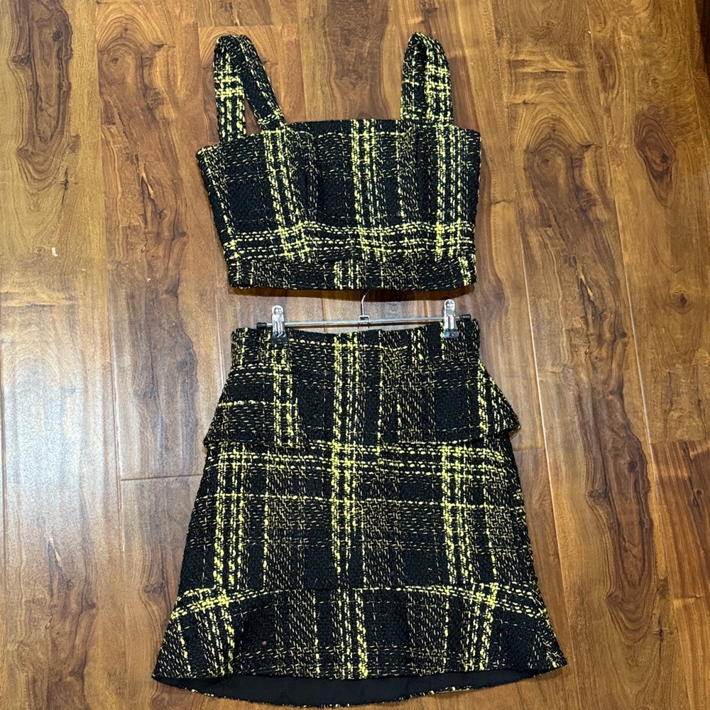 Plaid Black and Yellow Women's Skirt Set